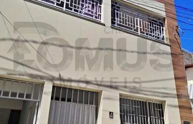 Imagem: A casa possui 3 Dormitórios, 3 Banheiros, 120m² de Área e