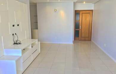 Imagem 3: Apartamento no Horto. Piscina, Churrasqueira, Ar-condicionadoeLareira