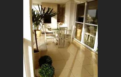 Imagem: O apartamento possui 3 Dormitórios, 5 Banheiros, 2 Vagas na