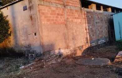 Imagem 5: Casa, Senador Canedo. Varanda, 250m² de Área, 2 Vagas na garageme3 Dormitórios