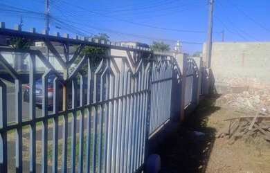 Imagem: A casa possui 2 Dormitórios, 1 Banheiro, 5 Vagas na garagem