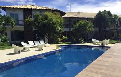 Imagem: A casa possui 5 Dormitórios, 5 Banheiros, 500m² de Área