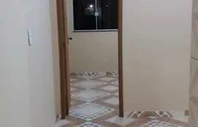 Imagem: A casa possui 1 Dormitório, 1 Banheiro e está localizado