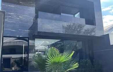 Imagem 5: VENDA-Casa Triplex de condomínio com 500 m2 , 5 quartos sendo 5 suítes...