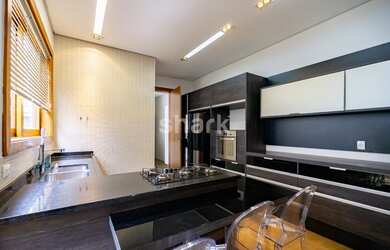 Imagem 16: Casa para venda e locação por R$ 5.800.000,00 ou R$ 35.000,00/mês em...