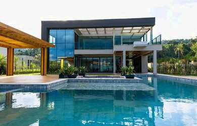 Imagem 7: Casa de condomínio para venda tem 600 metros quadrados com 4 suítes...