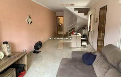 Imagem: A casa possui 4 Dormitórios, 5 Banheiros, 5 Vagas na garagem