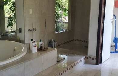 Imagem: A casa em condomínio possui 3 Dormitórios, 5 Banheiros, 3