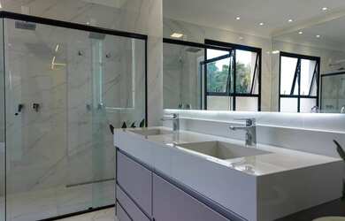 Imagem 12: Casa de condomínio para venda tem 600 metros quadrados com 4 suítes...