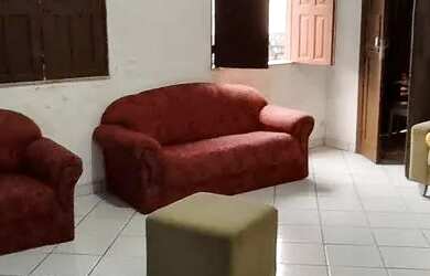 Imagem: A casa possui 2 Dormitórios, 1 Banheiro, 1 Vaga na garagem