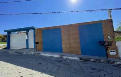 Imagem: A casa em condomínio possui 3 Dormitórios, 3 Banheiros e 2