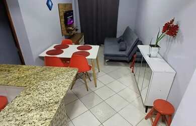 Imagem: O apartamento possui 1 Dormitório, 1 Banheiro, 1 Vaga na garagem