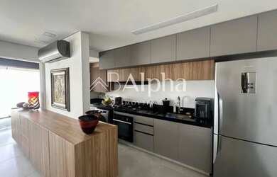 Imagem: O apartamento possui 1 Dormitório, 2 Banheiros, 1 Vaga na garagem