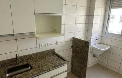 Imagem: O apartamento possui 2 Dormitórios, 2 Banheiros, 2 Vagas na