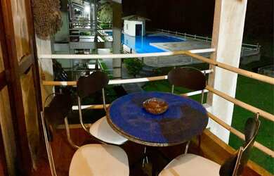 Imagem: O apartamento possui 2 Dormitórios, Acomodam 6 pessoas e 5