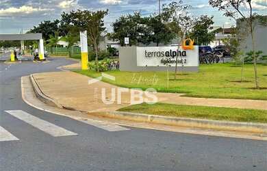 Imagem: O terreno possui 303m² de Área e está localizado em Terras