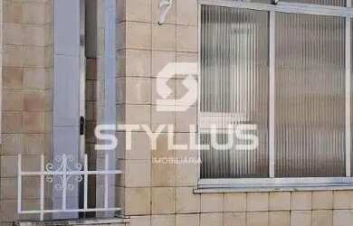 Imagem: A casa possui 3 Dormitórios, 2 Banheiros, 1 Vaga na garagem