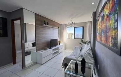 Imagem: O apartamento possui 1 Dormitório, 1 Banheiro, 1 Vaga na garagem