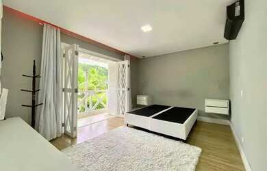 Imagem 3: Casa sensacional com piscina em condomínio fechado no Guarujá