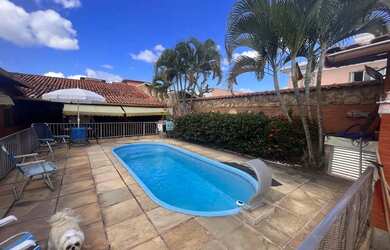 Imagem: A casa em condomínio possui 2 Dormitórios, 3 Banheiros, 2