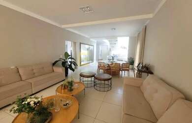 Imagem: A casa em condomínio possui 5 Dormitórios, 5 Banheiros, 5