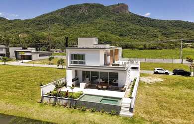 Imagem: Casa 3 Suítes Fundos Lago no Reserva da Pedra - Pedra Branca