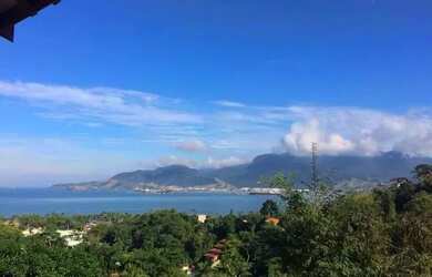Imagem: A casa possui 1 Dormitório, 1 Banheiro, 1 Vaga na garagem