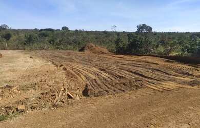 Imagem: O terreno possui 450m² de Área e está localizado em Chapada