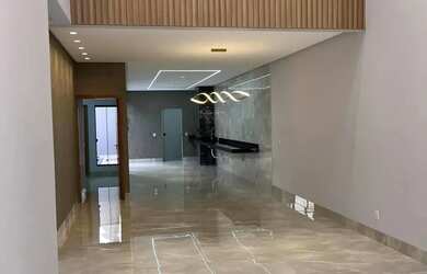 Imagem: A casa possui 3 Dormitórios, 4 Banheiros, 1 Vaga na garagem