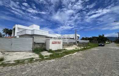 Imagem: Casa Térrea 3 Dorms à Venda, Pontal de Santa Marina, Caraguatatuba