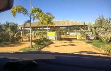 Imagem: O terreno à venda possui e está localizado em Vila Finsocial