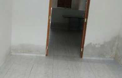 Imagem 5: Alugo uma excelente casa no bairro vila Kennedy valor 550