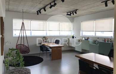 Imagem: O depósito possui 4 Vagas na garagem, 166m² de Área, Imóvel