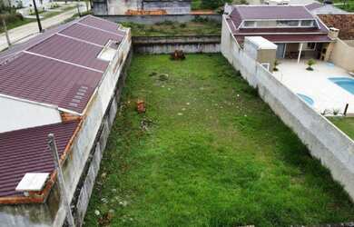 Imagem: O terreno possui 360m² de Área e está localizado em Guaratuba