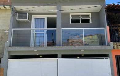 Imagem: A casa em condomínio possui 4 Dormitórios, 4 Banheiros, 1