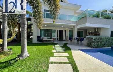 Imagem: A casa em condomínio possui 5 Dormitórios, 5 Banheiros, 5