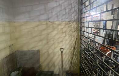 Imagem 3: Excelente loja de galeria na rua Pedro Américo 166 loja g