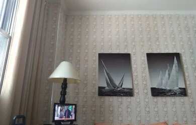 Imagem 2: Sala-living térreo na Biquinha - Com garagem para motos