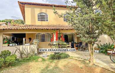 Imagem: A casa em condomínio possui 5 Dormitórios, 5 Banheiros, 3