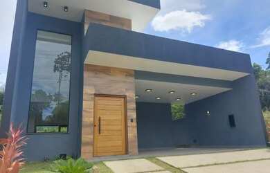 Imagem: A casa em condomínio possui 3 Dormitórios, 3 Banheiros, 4