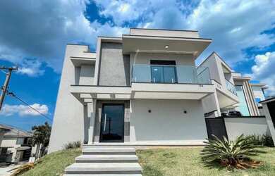 Imagem: A casa em condomínio possui 2 Dormitórios, 3 Banheiros, 2