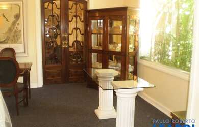 Imagem: O depósito possui 5 Vagas na garagem, 630m² de Área e está