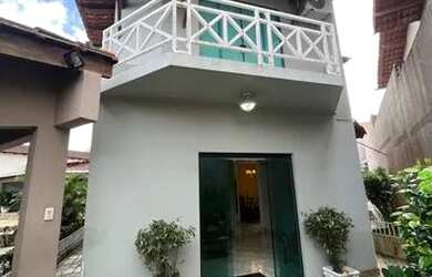 Imagem: A casa em condomínio possui 4 Dormitórios, 5 Banheiros, 2