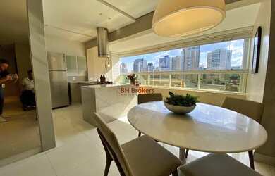 Imagem: O apartamento possui 2 Dormitórios, 2 Banheiros, 2 Vagas na