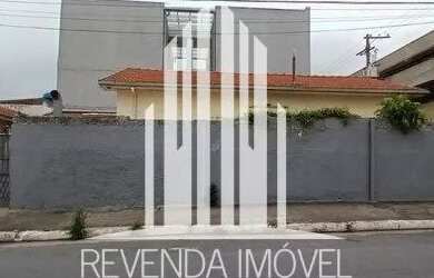 Imagem: A casa possui 2 Dormitórios, 1 Banheiro, 1 Vaga na garagem