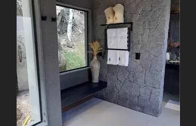 Imagem 2: Incrivel propriedade em ITAIPAVA cachoeira c água potável e piscina...