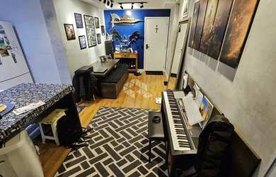 Imagem: O apartamento possui 1 Dormitório, 1 Banheiro, 1 Vaga na garagem