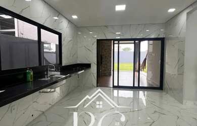 Imagem 15: Térrea para venda possui 255 metros quadrados com 3 quartos