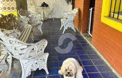 Imagem: A casa à venda possui 4 Dormitórios, 3 Banheiros, 2 Vagas
