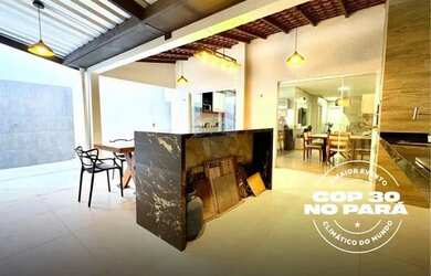 Imagem: A casa em condomínio possui 4 Dormitórios, 4 Banheiros, 180m²